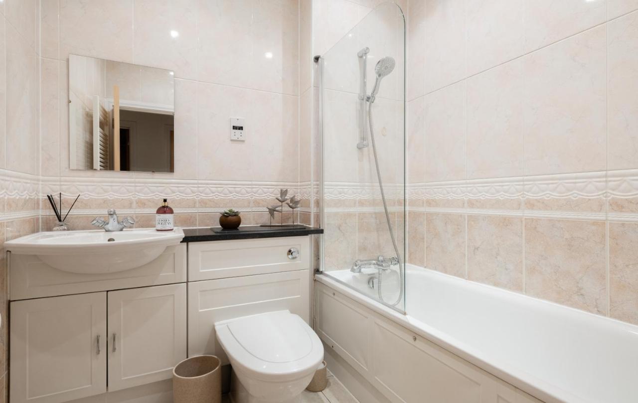 Modern And Spacious 3 Bed Apt Next To The Shard London Exterior photo